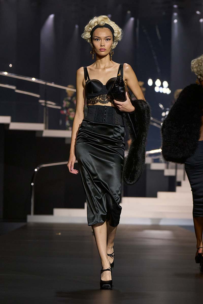 La lingerie come outerwear: il trend moda dell’estate 2025 - Photo courtesy of Dolce & Gabbana