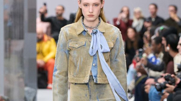 Trend moda inverno 2025-2026: total denim - Photo courtesy of Acne Studios