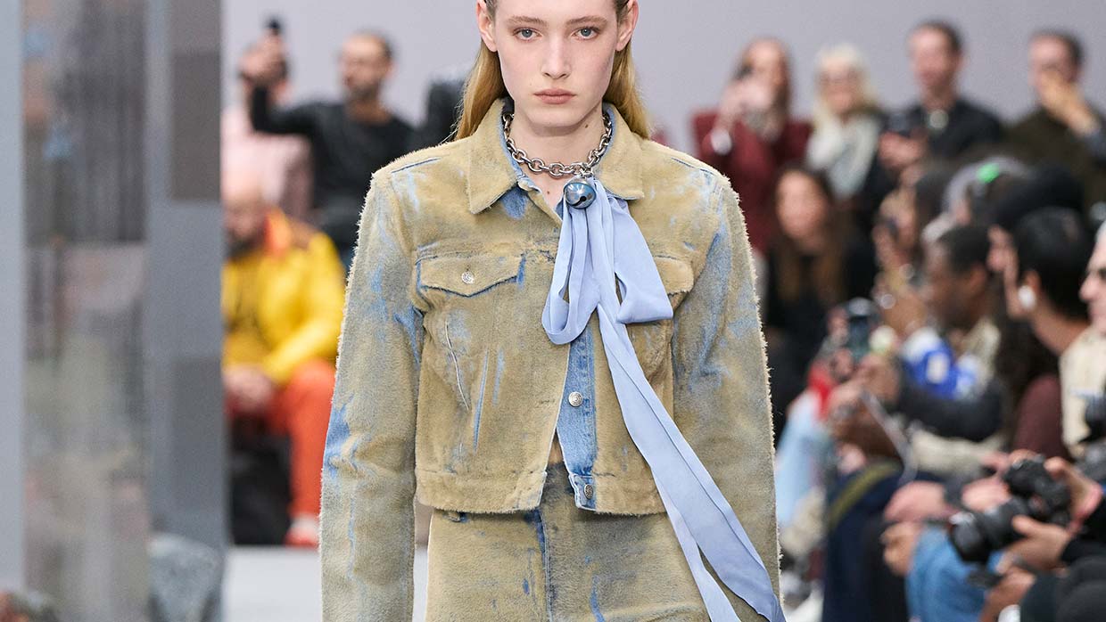 Trend moda inverno 2025-2026: total denim - Photo courtesy of Acne Studios