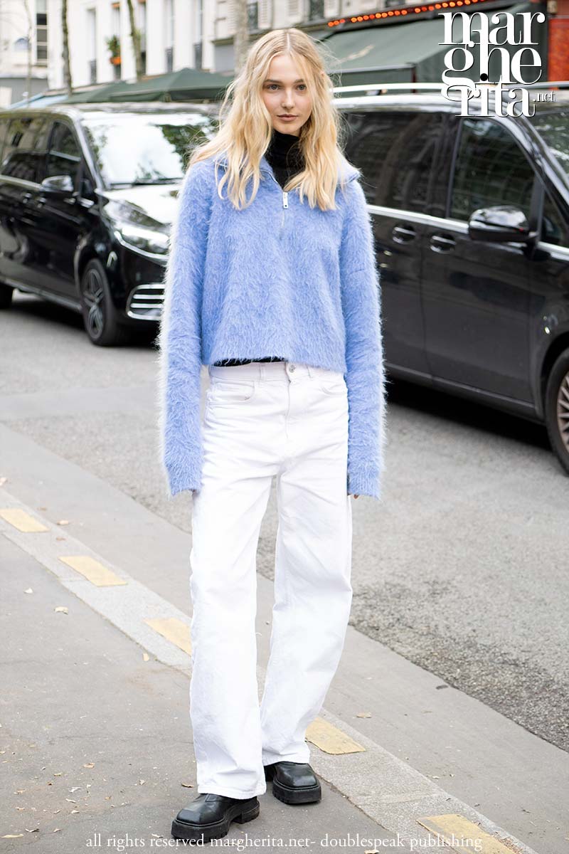 Così si vestono le modelle off-duty (viste alla Paris Fashion Week) - Photo Charlotte Mesman