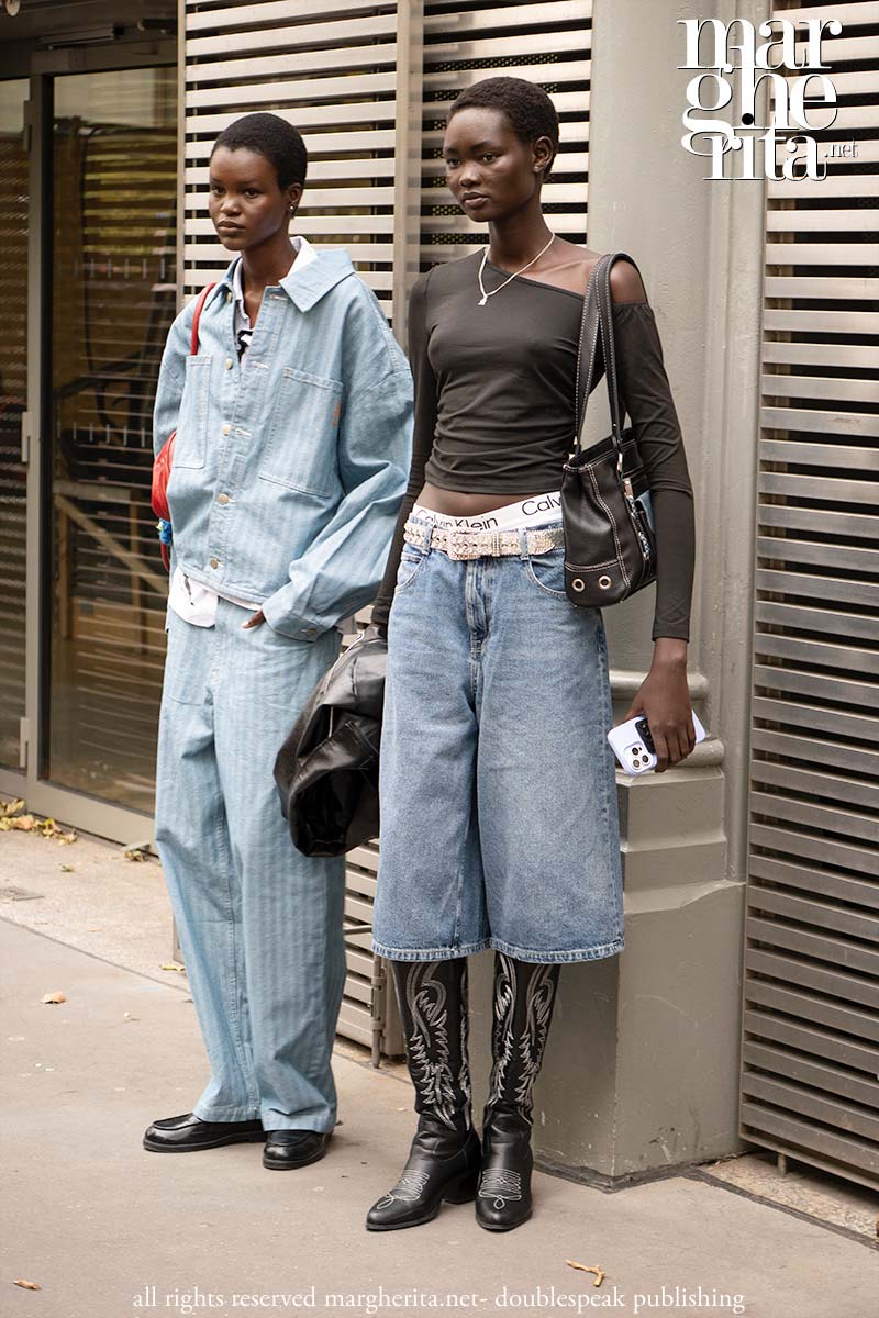 Moda street style inverno 2025 2026 - Gli stivali delle modelle - Photo Charlotte Mesman