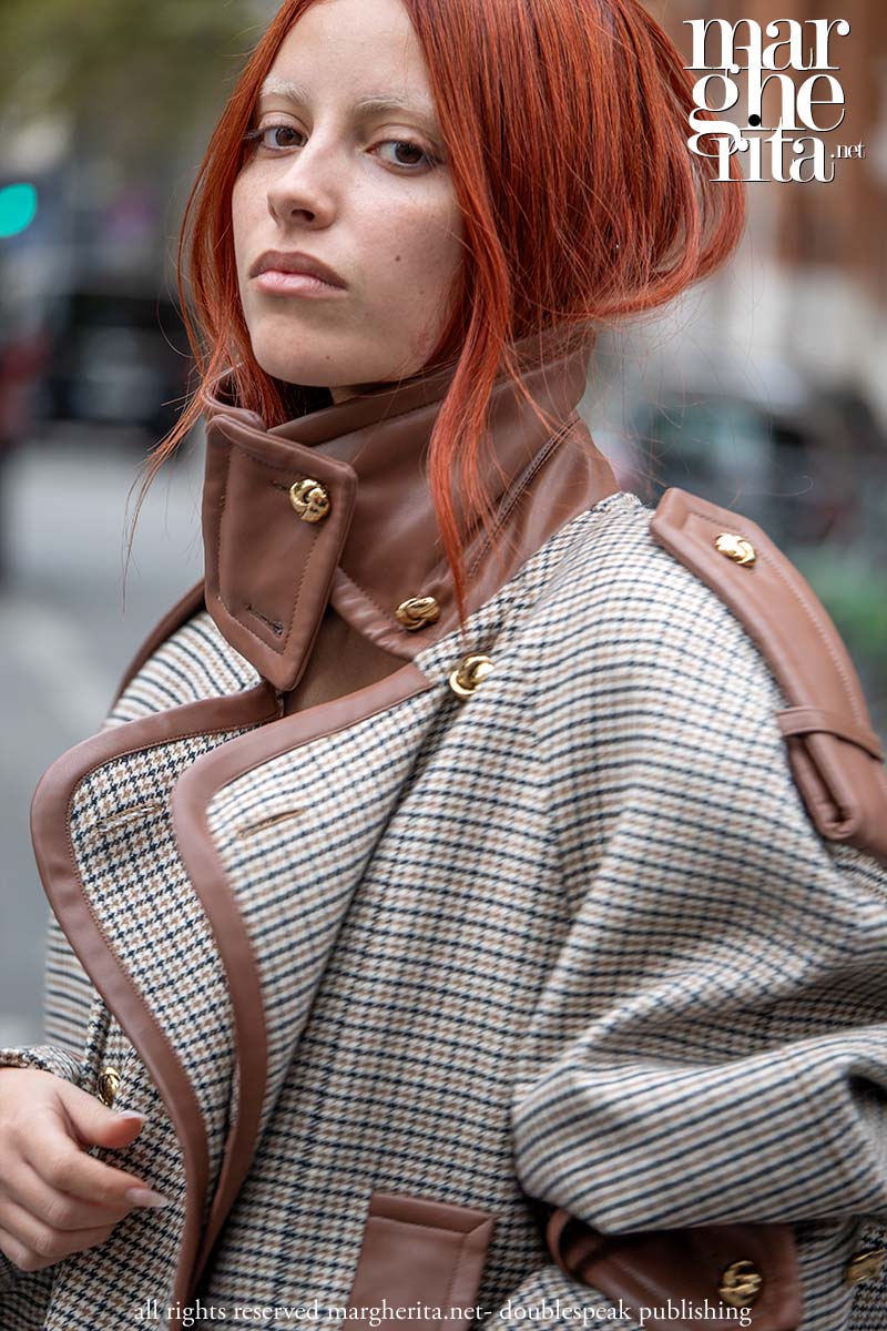 Moda street style: Marie Gaguech in total look a quadretti - Photo Charlotte Mesman