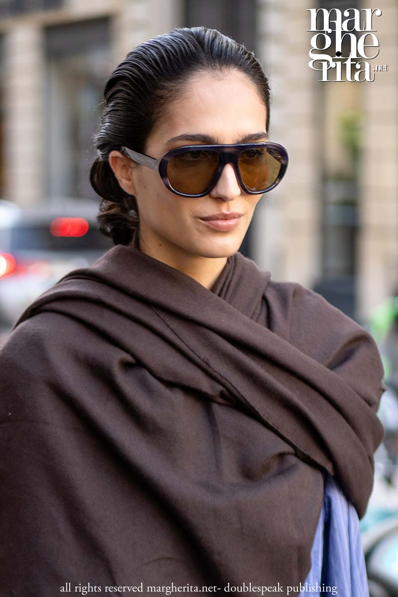 Questi sono gli occhiali del momento. Le montature più trendy - Photo Charlotte Mesman