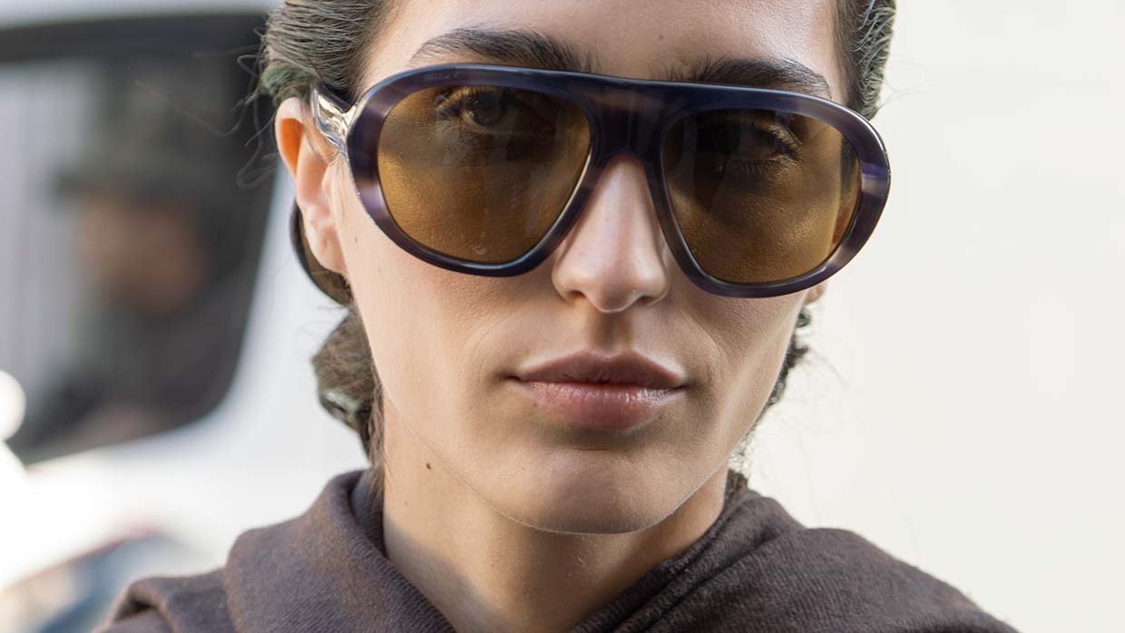 Questi sono gli occhiali del momento. Le montature più trendy - Photo Charlotte Mesman