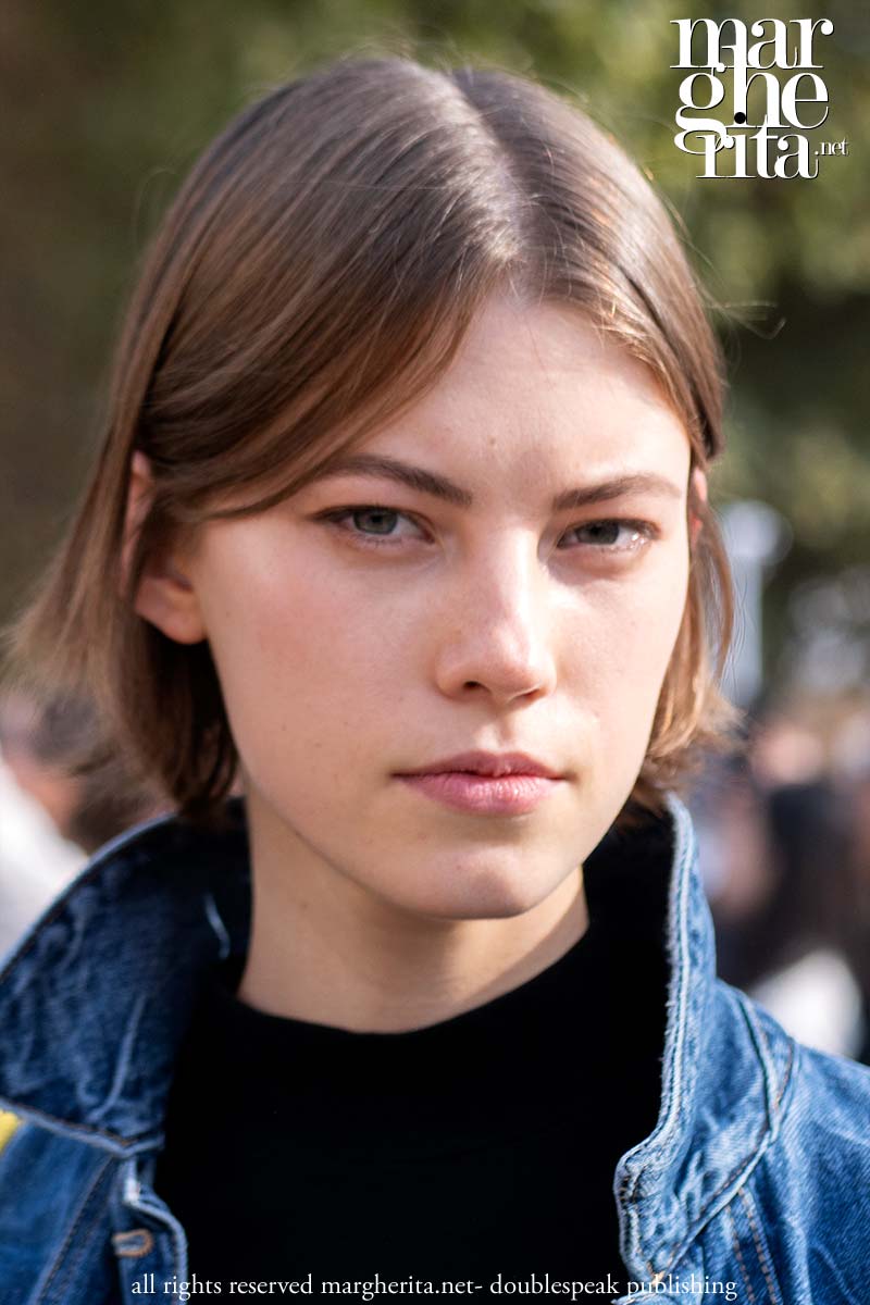 Trend capelli 2025. Il caschetto: tagliarlo davvero o semplicemente… imitarlo? - Photo ADVERSUS