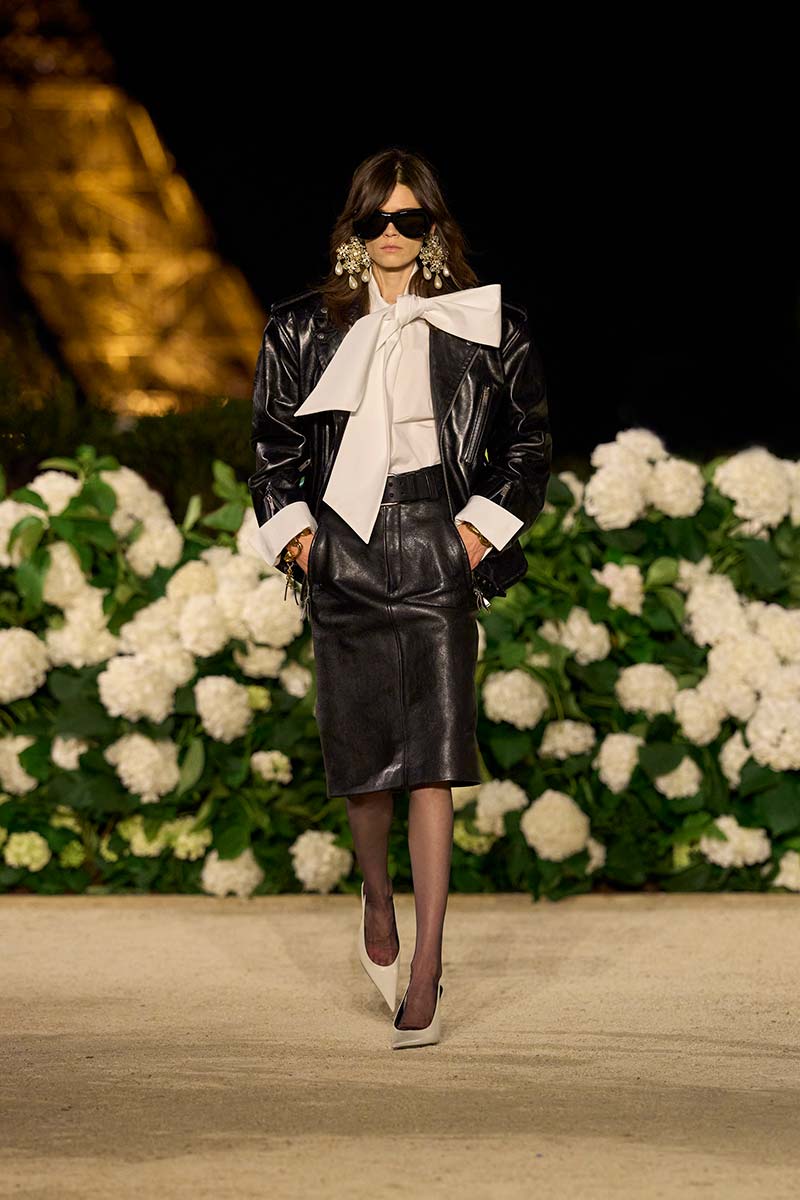 Queste sono le gonne più cool della primavera-estate 2026 - Photo courtesy of Saint Laurent
