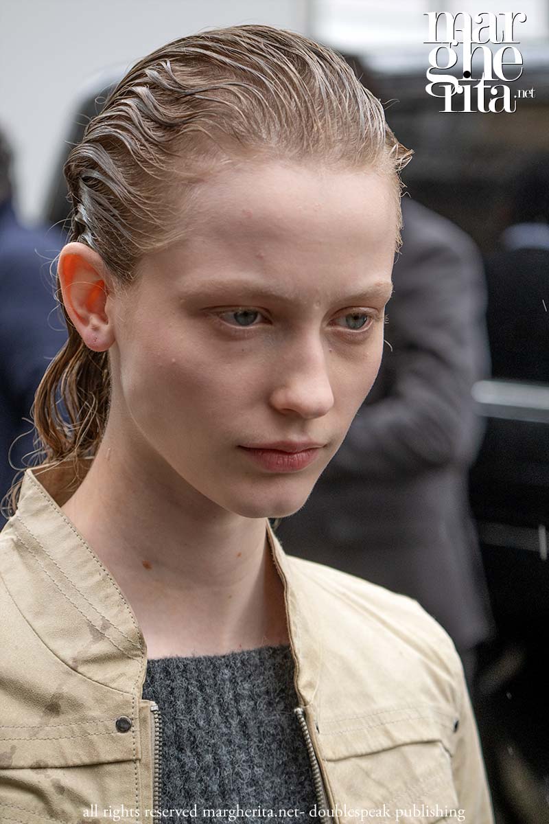 Tendenza capelli: slicked-back per il 2026 - Photo Charlotte Mesman