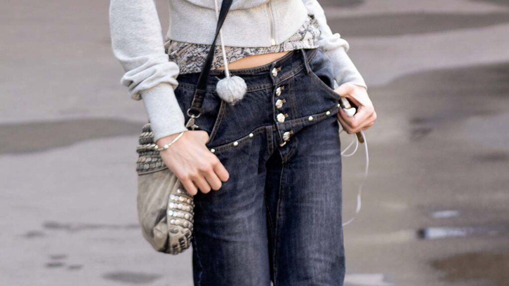 Tendenze jeans 2026: ci stiamo davvero muovendo verso modelli slim fit? - Photo ADVERSUS
