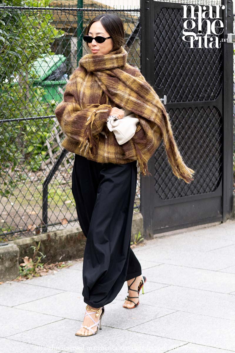 Quadri nella moda invernale: dal classico tartan ai motivi maschili - Photo ADVERSUS