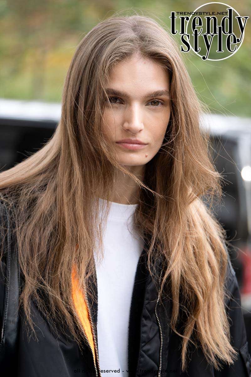 Tendenze capelli donna 2026: il grande ritorno dei capelli lunghi - Photo ADVERSUS