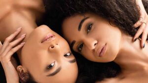 Glass Skin vs. Matte Skin nel 2026: l’ascesa del glow ibrido