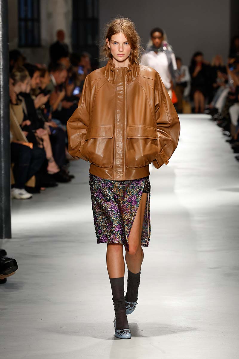 Giubbotti e giacche con collo a imbuto: da trend di nicchia a mainstream - Photo courtesy of N21