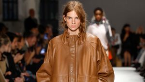 Giubbotti e giacche con collo a imbuto: da trend di nicchia a mainstream - Photo courtesy of N21