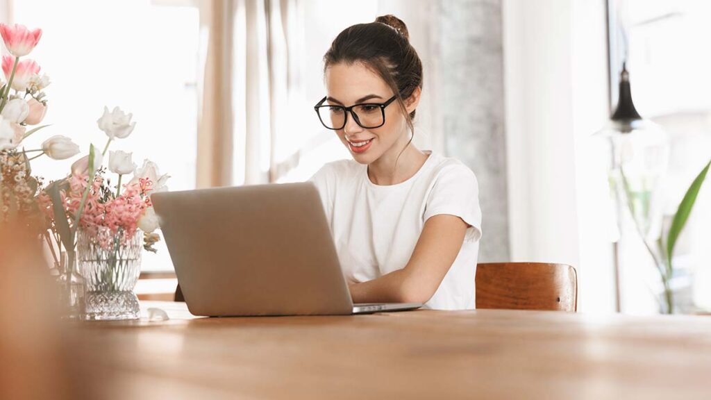 Le donne pensano davvero diversamente dagli uomini? La scienza ci risponde