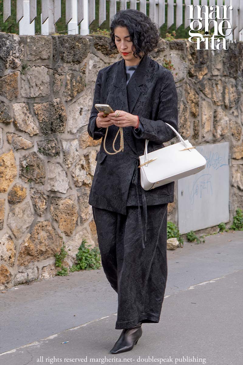 Aggiorna il tuo look moda primavera con questi consigli di stile per il 2026 - Photo Charlotte Mesman