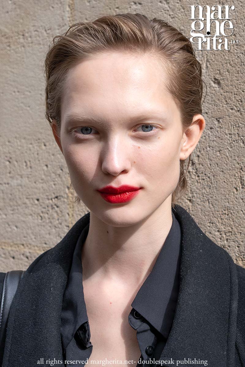 Il make-up dell’autunno inverno 2026? Selettivo, sofisticato, assolutamente strategico - Photo ADVERSUS