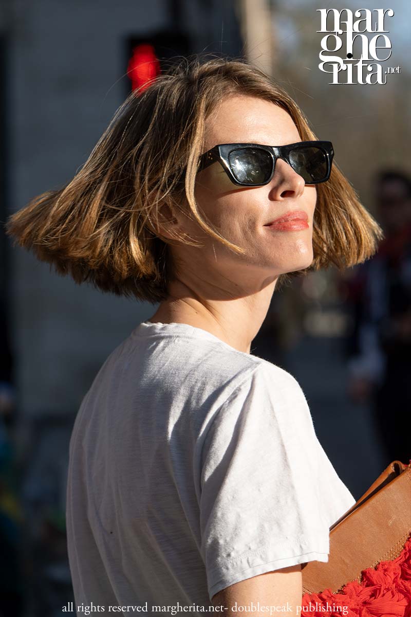 L’effetto anti-età del bob: perché questa lunghezza ringiovanisce così tanto - Photo Charlotte Mesman