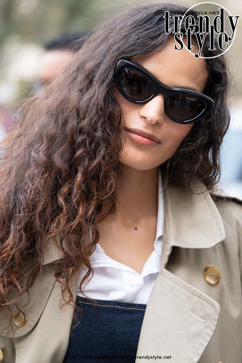 Capelli extra lunghi: la tendenza ribelle dell’autunno-inverno 2026/2027 - Photo Charlotte Mesman