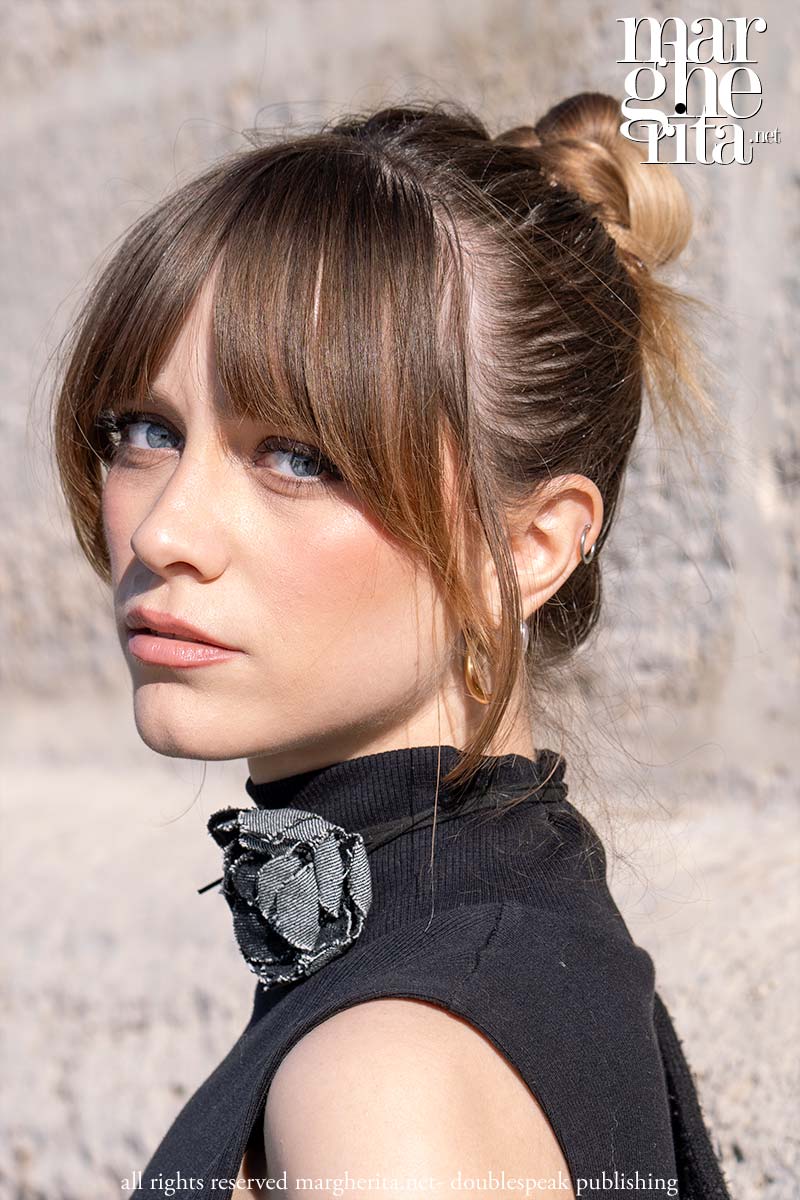 Curtain bangs: forse la tendenza capelli più irresistibile del 2026 - Photo Charlotte Mesman