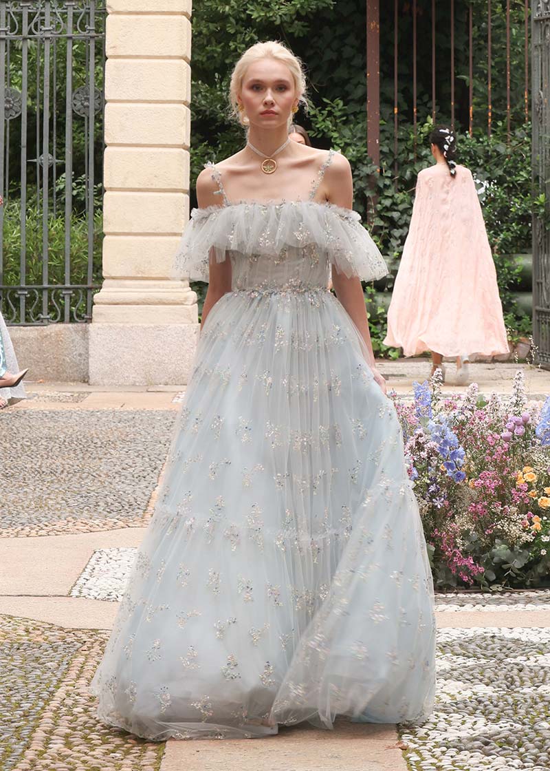 Le acconciature di Bridgerton tornano protagoniste alla Fashion Week 2026 - Photo courtesy of Luisa Beccaria