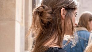 Le acconciature di Bridgerton tornano protagoniste alla Fashion Week 2026 - Photo Charlotte Mesman