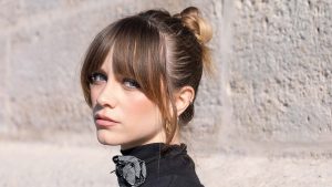 Curtain bangs: forse la tendenza capelli più irresistibile del 2026 - Photo Charlotte Mesman