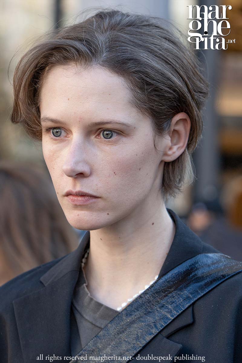 La nuova tendenza capelli per i tagli corti del 2026: imperfezione controllata - Photo Charlotte Mesman