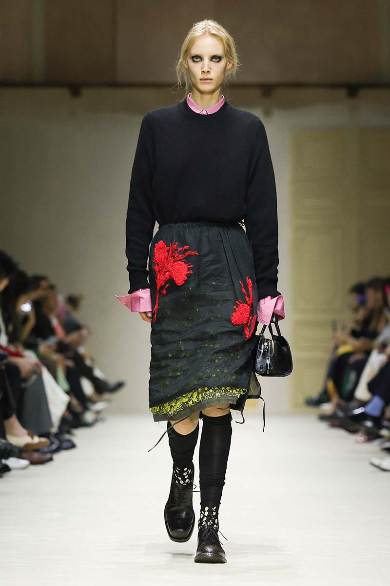 Le tendenze gonne autunno inverno 2026 2027: dal classico allo capo statement - Photo courtesy of Prada
