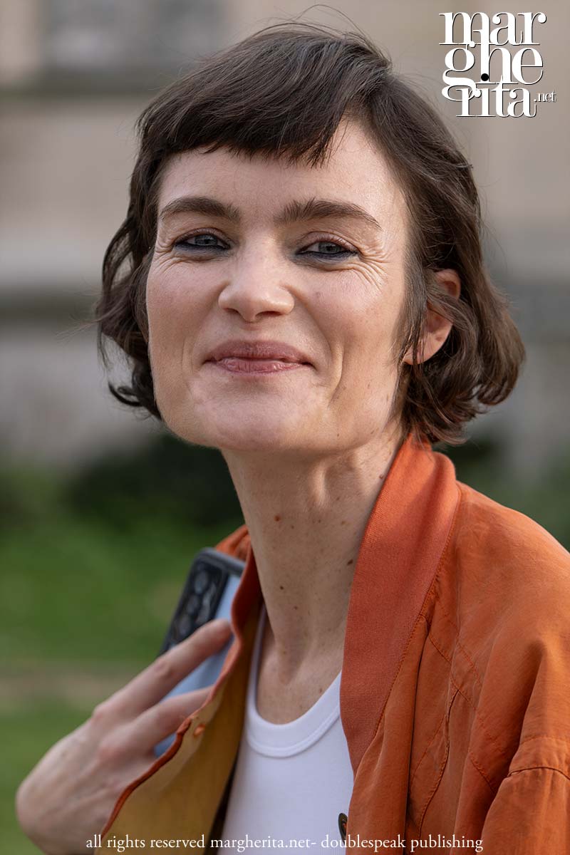 Tagli di capelli: caschetto French bob con micro-frangia - Photo Charlotte Mesman
