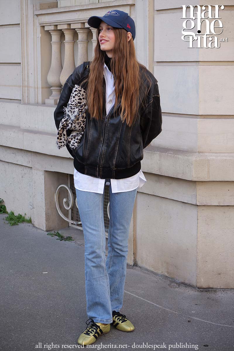 Tendenze moda 2026. I jeans slim fit sono tornati - Photo Charlotte Mesman