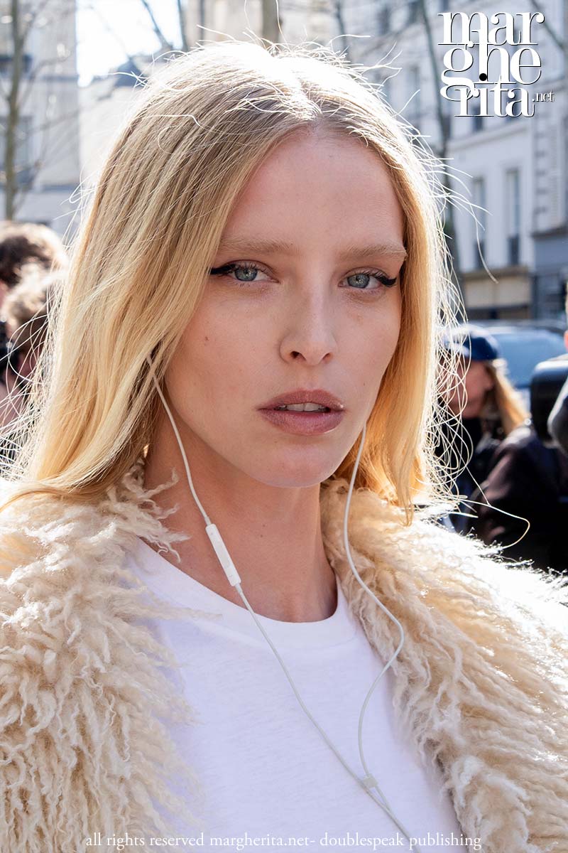 Per il makeup look Courrèges inverno 2026 ti basta un eyeliner - Photo ADVERSUS