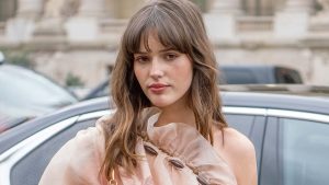 Tutte vogliono le Birkin bangs: la frangia francese che valorizza il viso - Photo Charlotte Mesman
