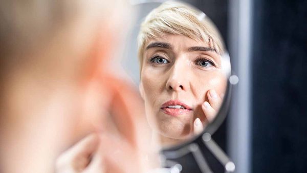 Skin minimalism: perché fare meno potrebbe essere la cosa più efficace che puoi fare per la tua pelle