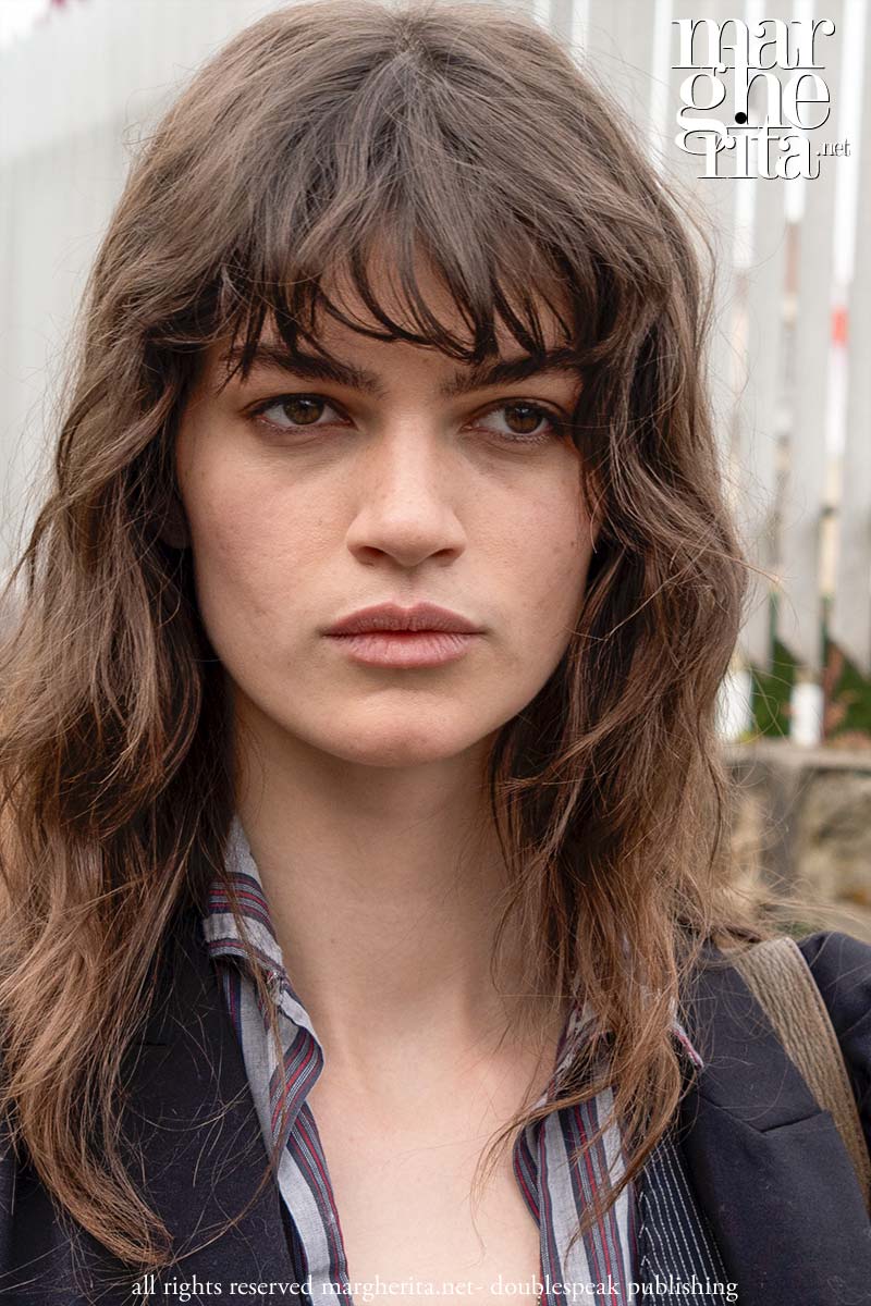 Ghost waves: la tendenza capelli disinvolta dell'estate 2026 - Photo Charlotte Mesman