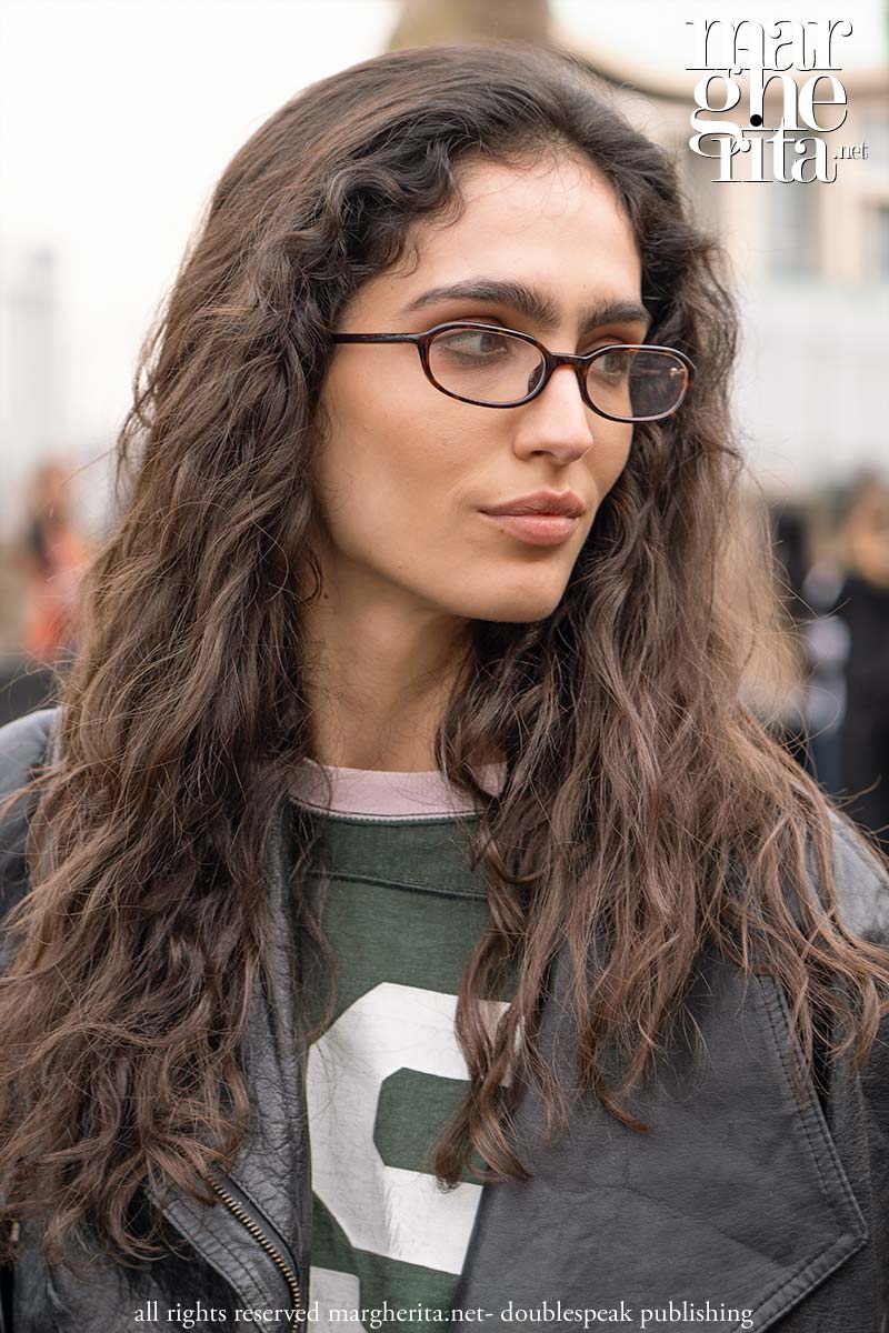 Ghost waves: la tendenza capelli disinvolta dell'estate 2026 - Photo Charlotte Mesman