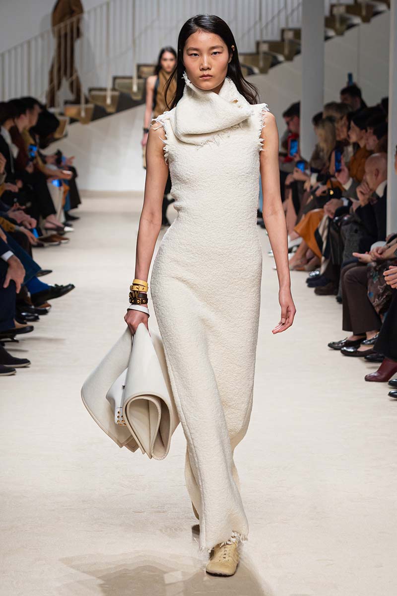 Perché le fashionista stanno già investendo in queste 5 tendenze invernali per il 2026/2027 - Photo courtesy of Tod’s