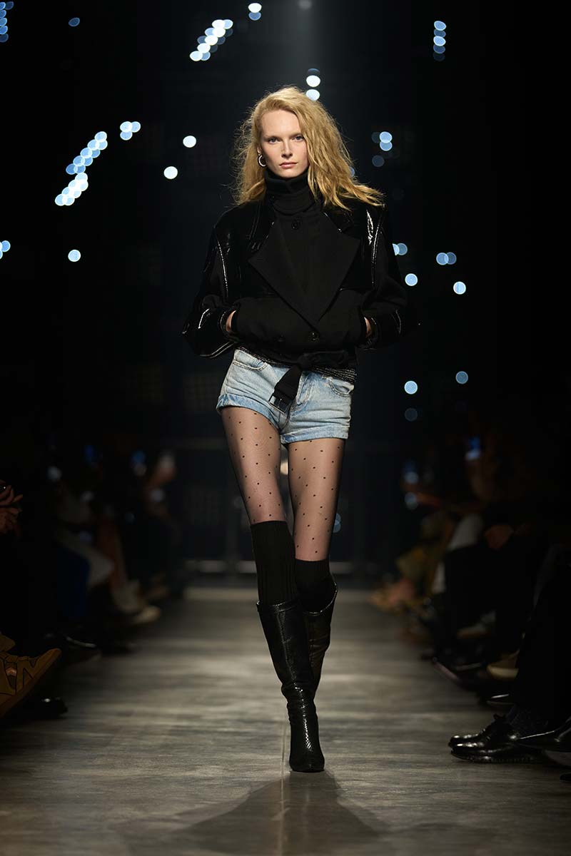 Stivali alti per l'inverno 2026: fanno sembrare le gambe più lunghe - Photo courtesy of Isabel Marant