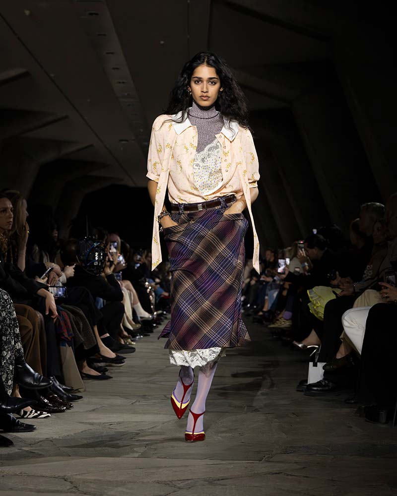 I look a strati sono la tendenza moda dell'autunno/inverno 2026-2027 - Photo courtesy of Rabanne