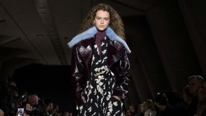 I look a strati sono la tendenza moda dell'autunno/inverno 2026-2027 - Photo courtesy of Rabanne
