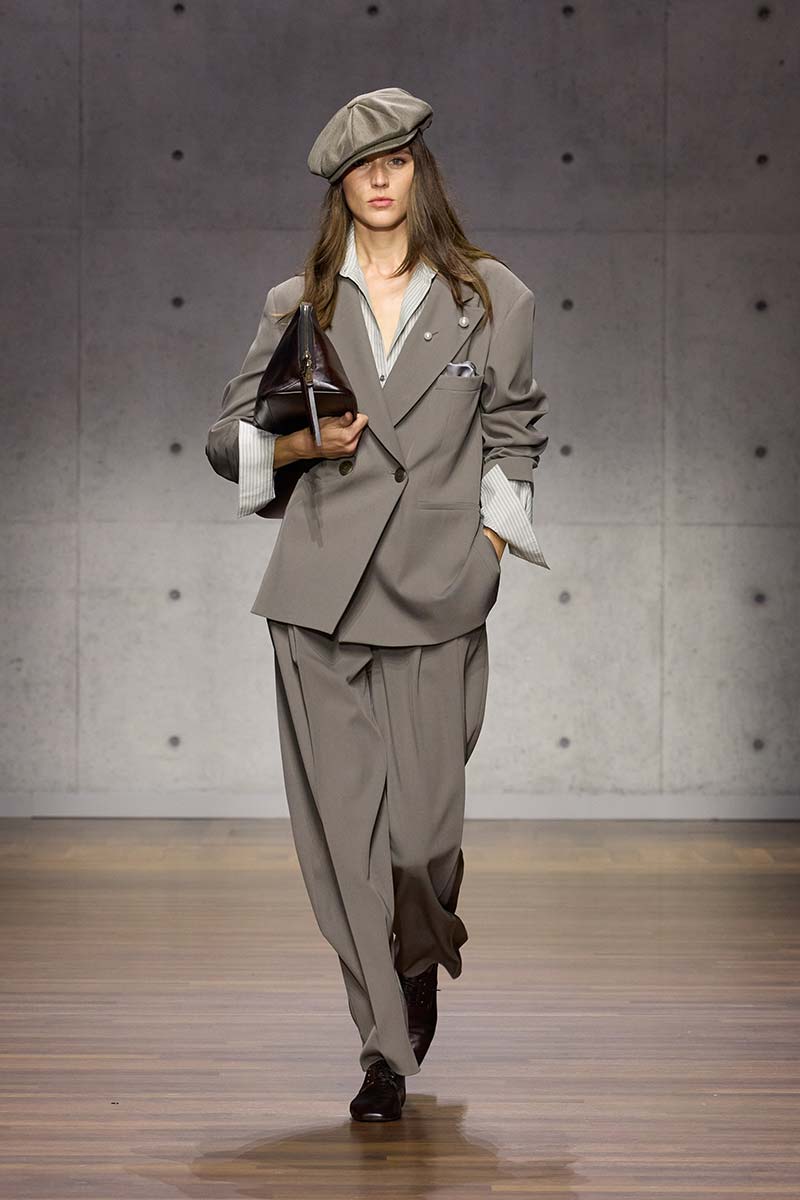 Tailleur pantalone autunno inverno 2026-2027 - Photo courtesy of Emporio Armani