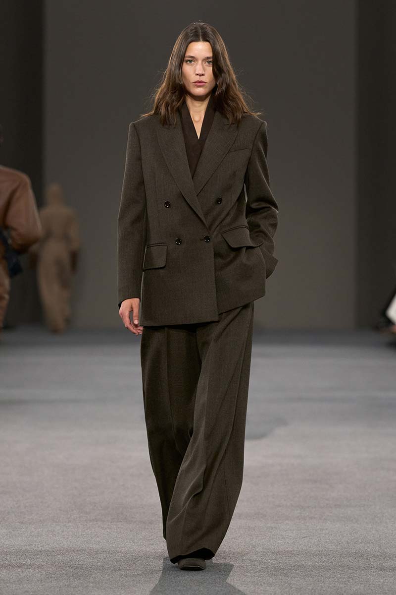 Tailleur pantalone autunno inverno 2026-2027 - Photo courtesy of Max Mara