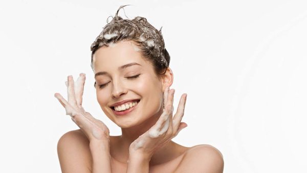 Hair cycling: la nuova tendenza per la cura dei capelli, ma funziona davvero?