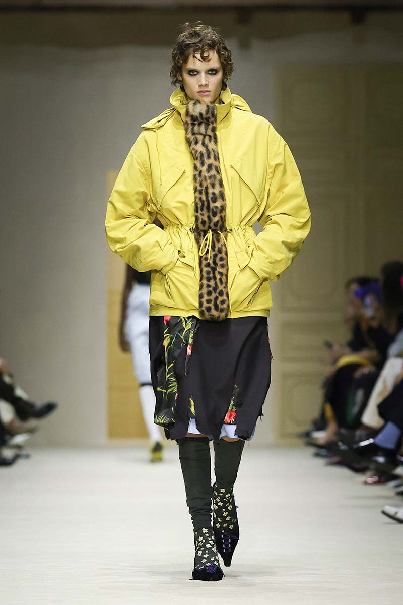 Gli 8 motivi e pattern di moda che vedrai ovunque nel 2026-2027 - Photo courtesy of Prada