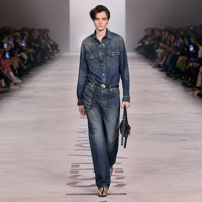 Total denim: le tendenze per l'autunno/inverno 2026-2027 -Photo courtesy of Fendi