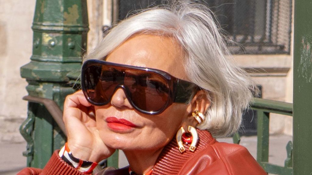 Le tendenze capelli del 2026 che fanno sembrare i capelli grigi più folti