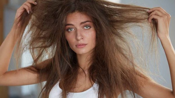 Capelli secchi, grassi o fini: come personalizzare la routine di cura