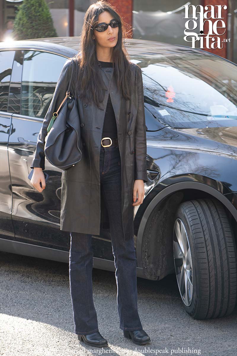 5 look street style in denim che vorrai indossare questo autunno - Photo Charlotte Mesman